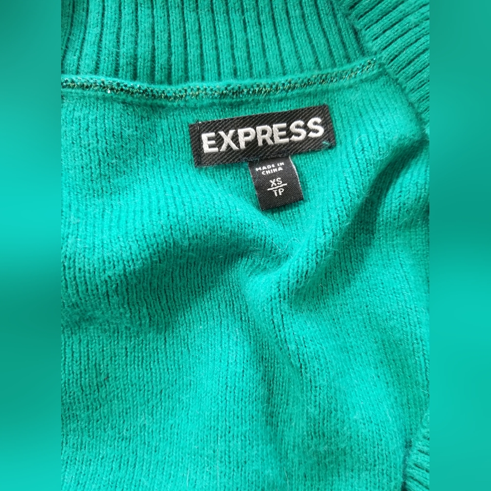 Express Green V-Neck Ribbed Sweater - Picture 3 of 3